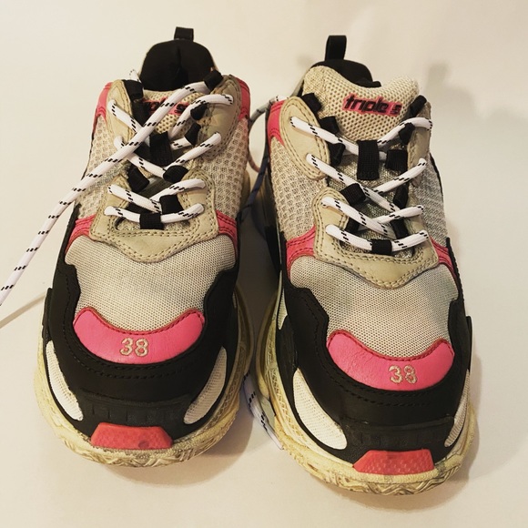 Sneakers - Picture 3 of 6